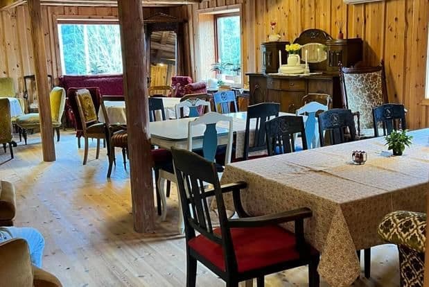 stallkafeen, hallerud gård